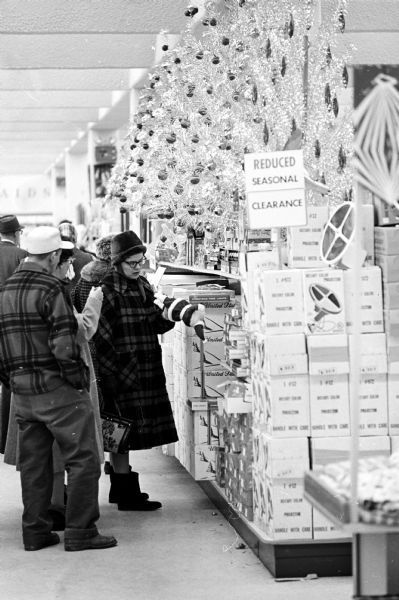 1963 - Bargain hunting